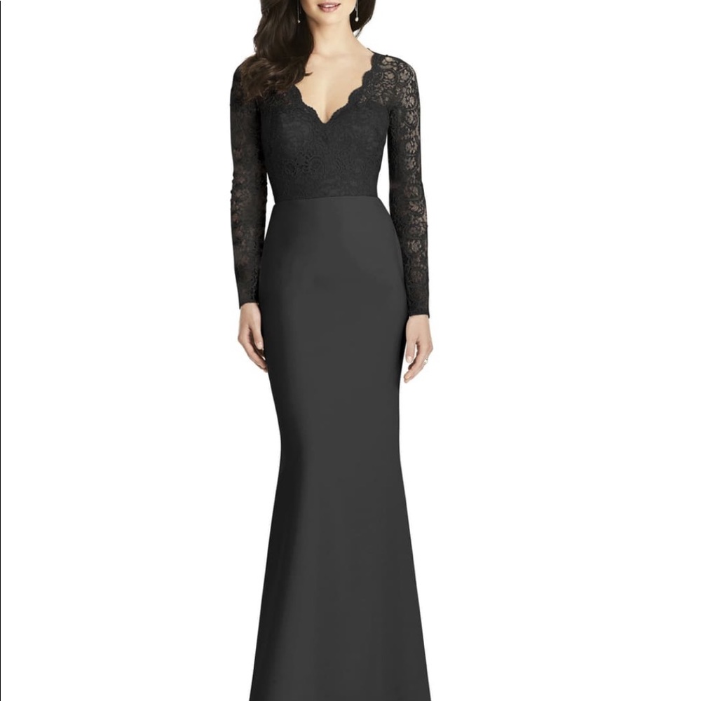 Dressy Collection | Scalloped Lace Trumpet Gown